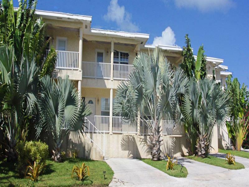 Sapphire Garden Townhouses Джорджтаун Экстерьер фото
